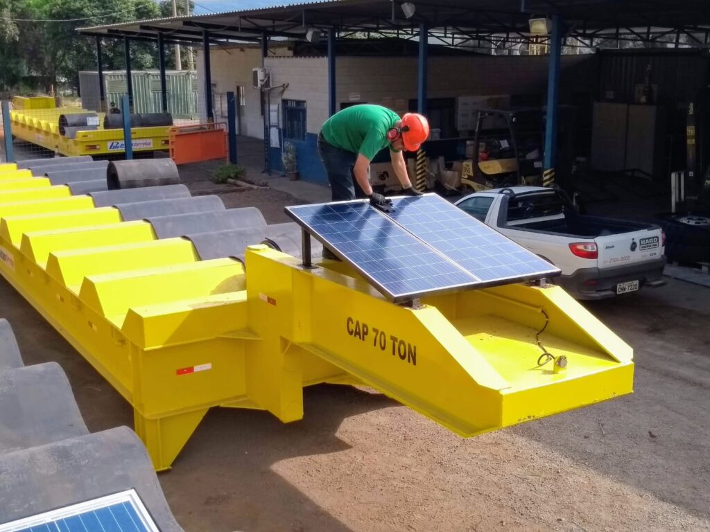 Projeto Especial Carreta com Energia Solar